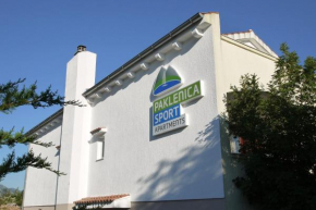 Отель Paklenica Sport Apartments  Стариград